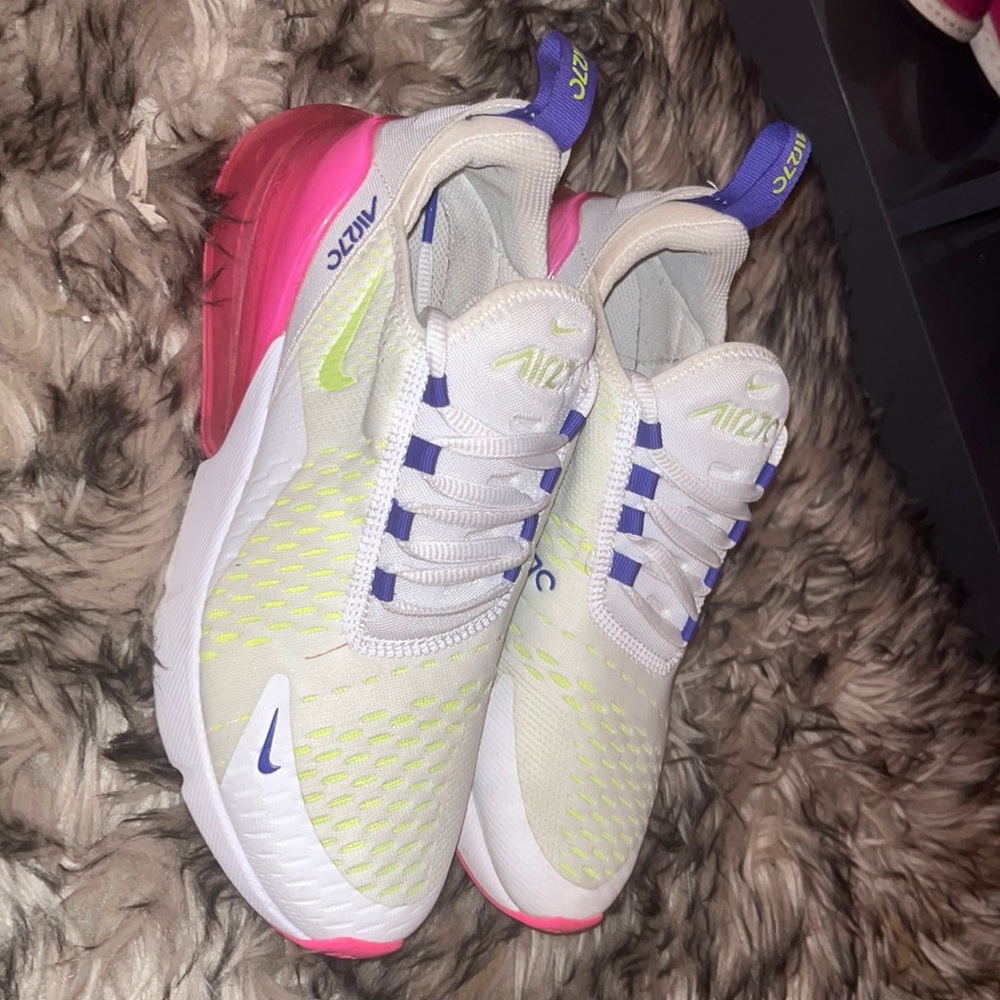 Nike Women’s Air Max 270